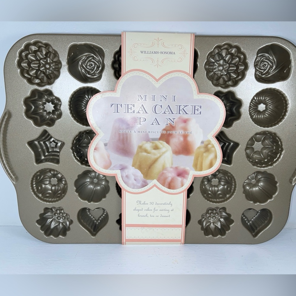 🆕Williams Sonoma Mini Tea Cake Pan Nordic Ware cast aluminum 2.5 cup mini Bundt
